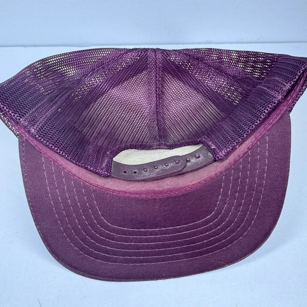 Vintage Pigeon Forge Tennessee‎ Trucker Hat Mesh Snapback USA Maroon